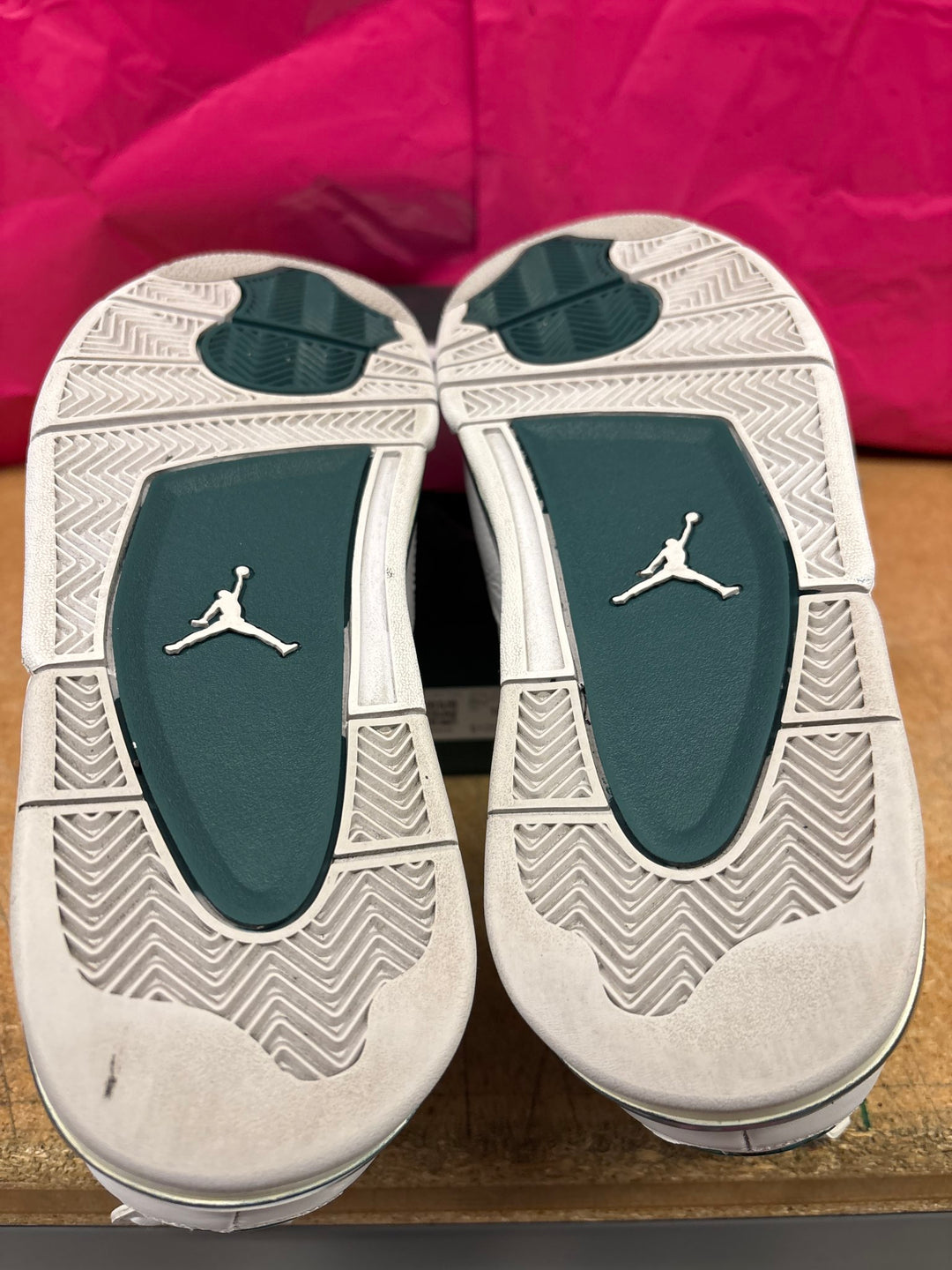 Jordan 4 Oxidized Green Men 10.5 Used