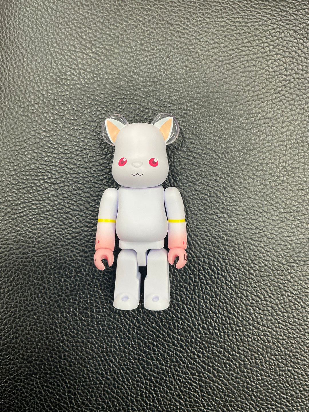 BE@RBRICK Series 51 Kyubey 100%