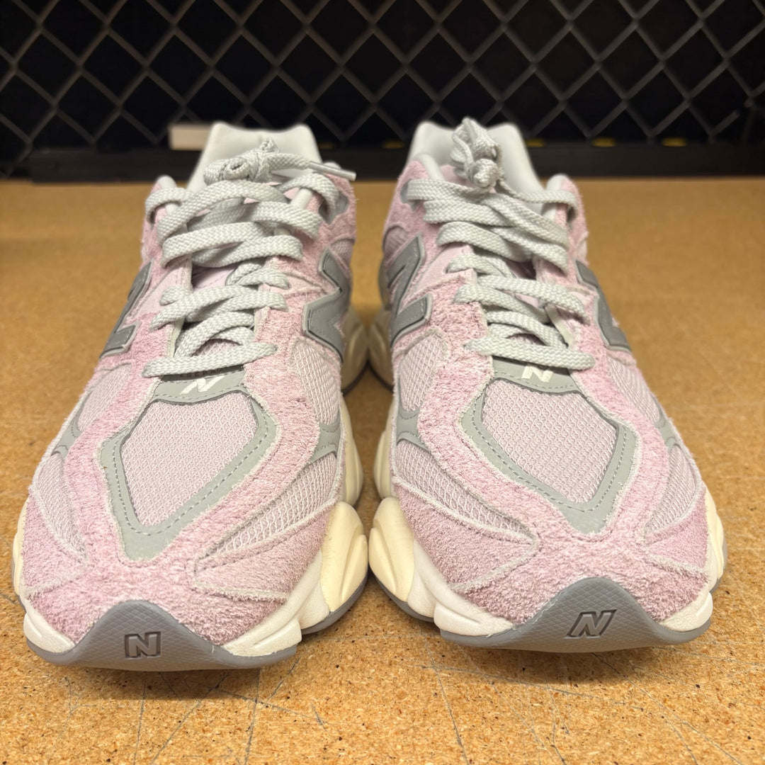 New Balance 9060 December Sky Men 12 Used