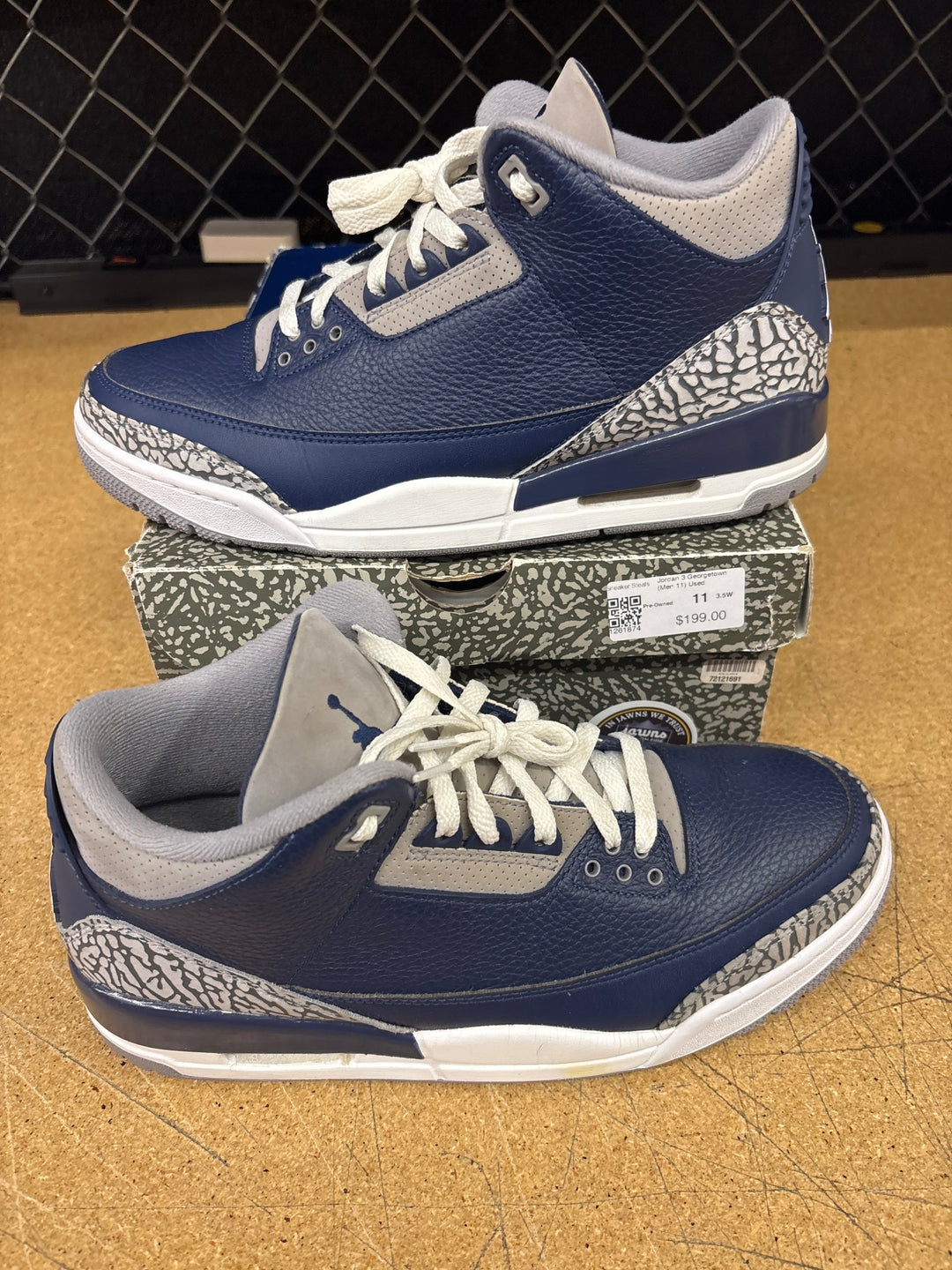 Jordan 3 Georgetown Men 11 Used