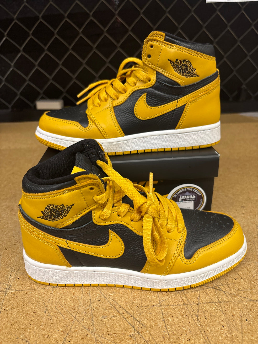 Jordan 1 High Pollen (GS 4) Used