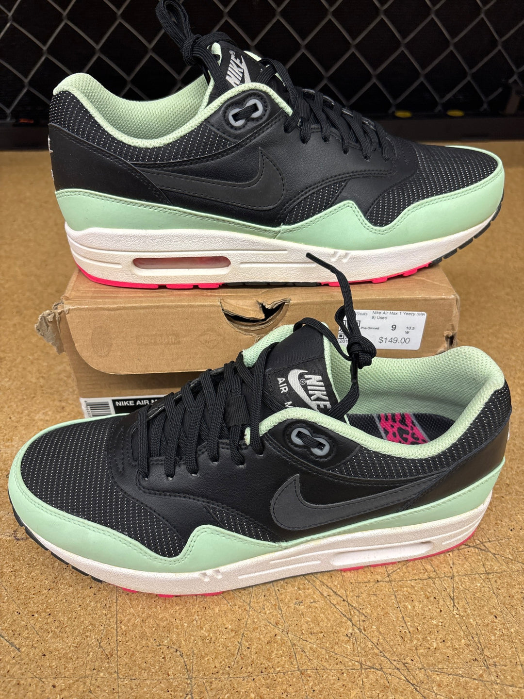 Nike Air Max 1 Yeezy Men 9  Used