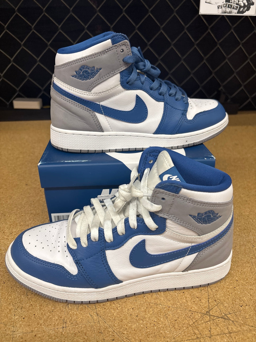 Jordan 1 True Blue (GS 7) Used
