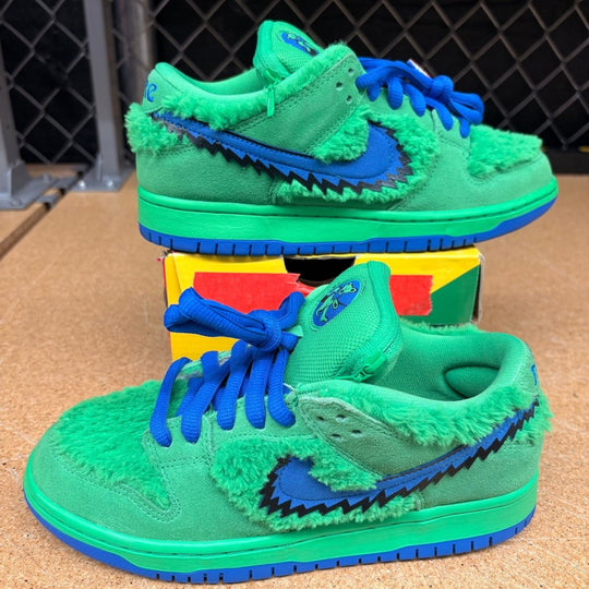 SB Dunk Low Grateful Dead Bears Green (Men 6) Used - Sneakers - Jawns on Fire Sneakers &amp; Shoes