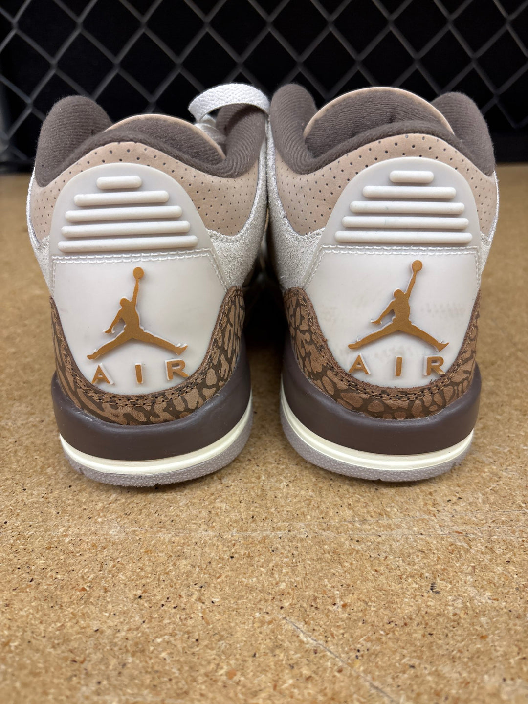 Jordan 3 Palomino (Gradeschool 5.5) Used