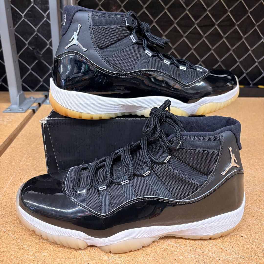 Air Jordan 11 Retro &
