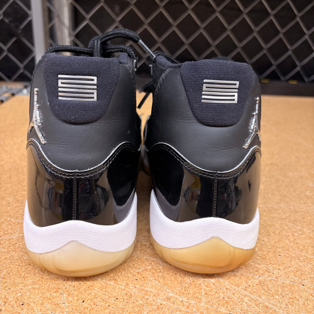 Air Jordan 11 Retro &