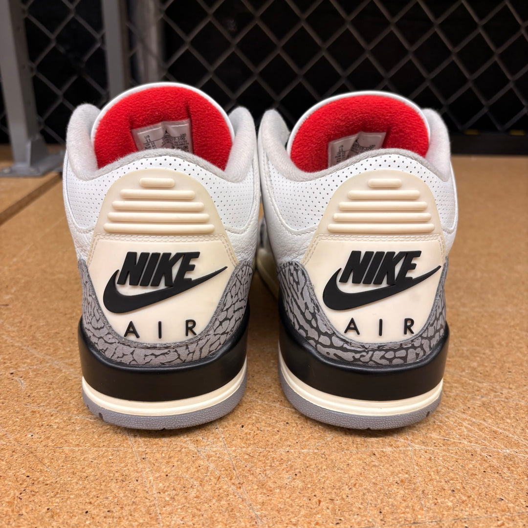 Air Jordan 3 Retro &
