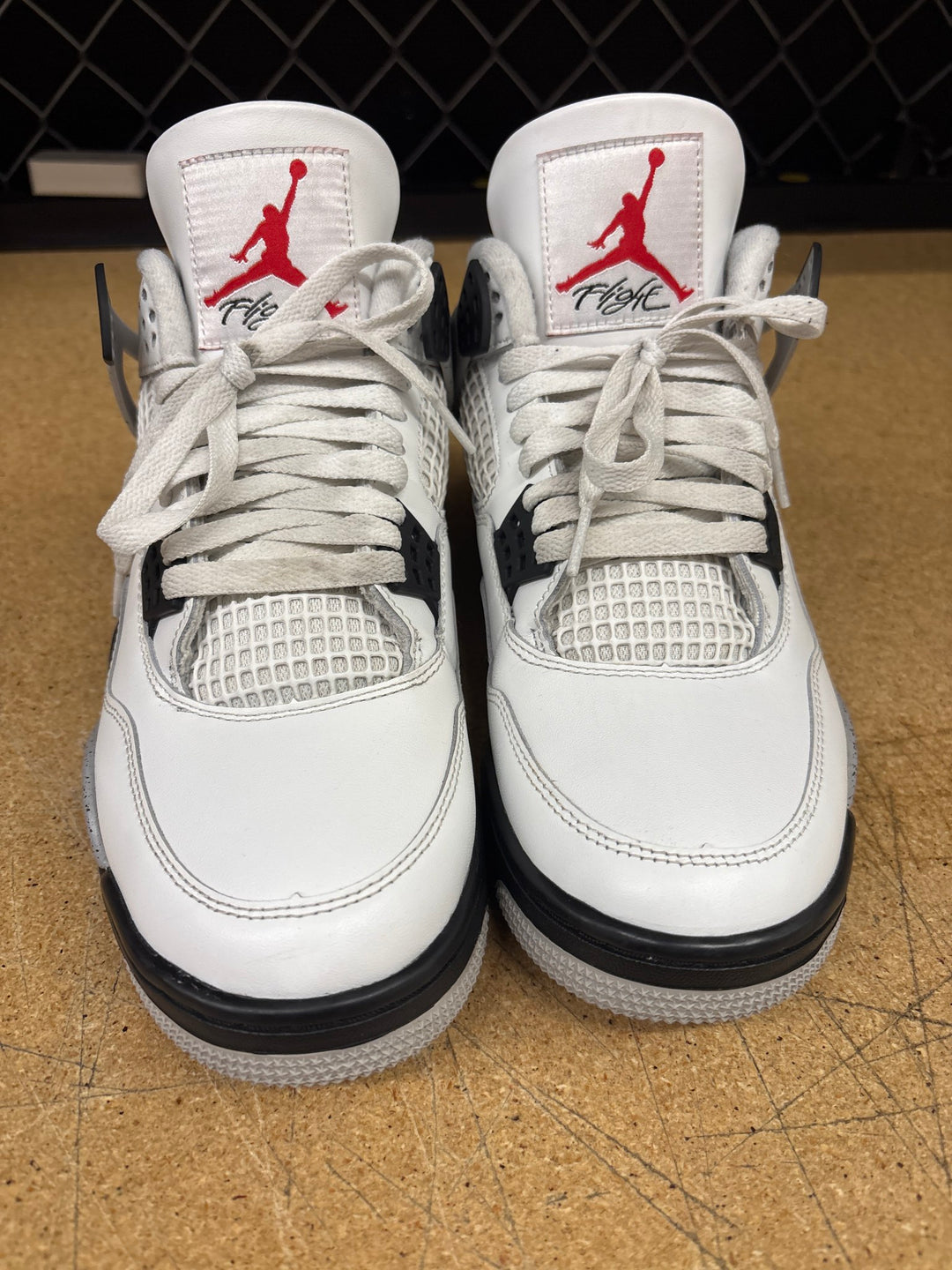 Jordan 4 White Cement  Men 9.5 Used