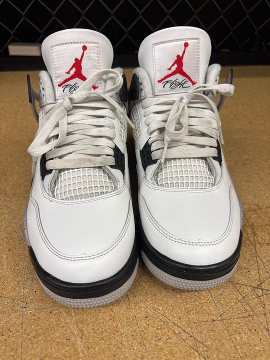 Jordan 4 White Cement  Men 9.5 Used