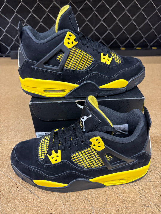 Jordan 4 Yellow Thunder -Gradeschool 6.5- Used