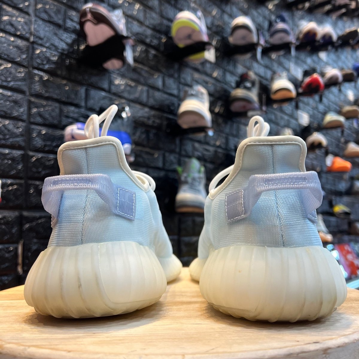 Yeezy Boost 350 V2 Mono Ice - Gently Enjoyed (Used) Men 9.5 - Low Sneaker - Jawns on Fire Sneakers & Streetwear