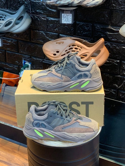 where to buy yeezy 700 mauve