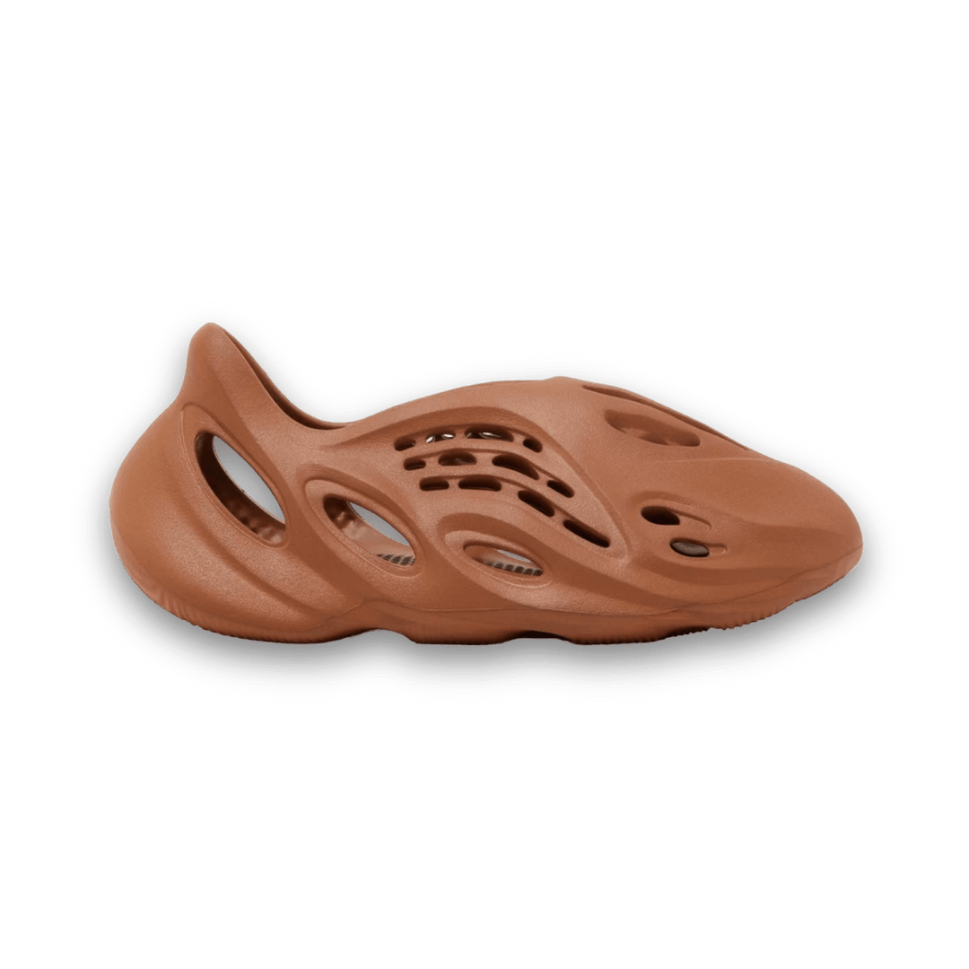 Yeezy Foam Runner Clay Red - Sneakers - Jawns on Fire Sneakers & Shoes