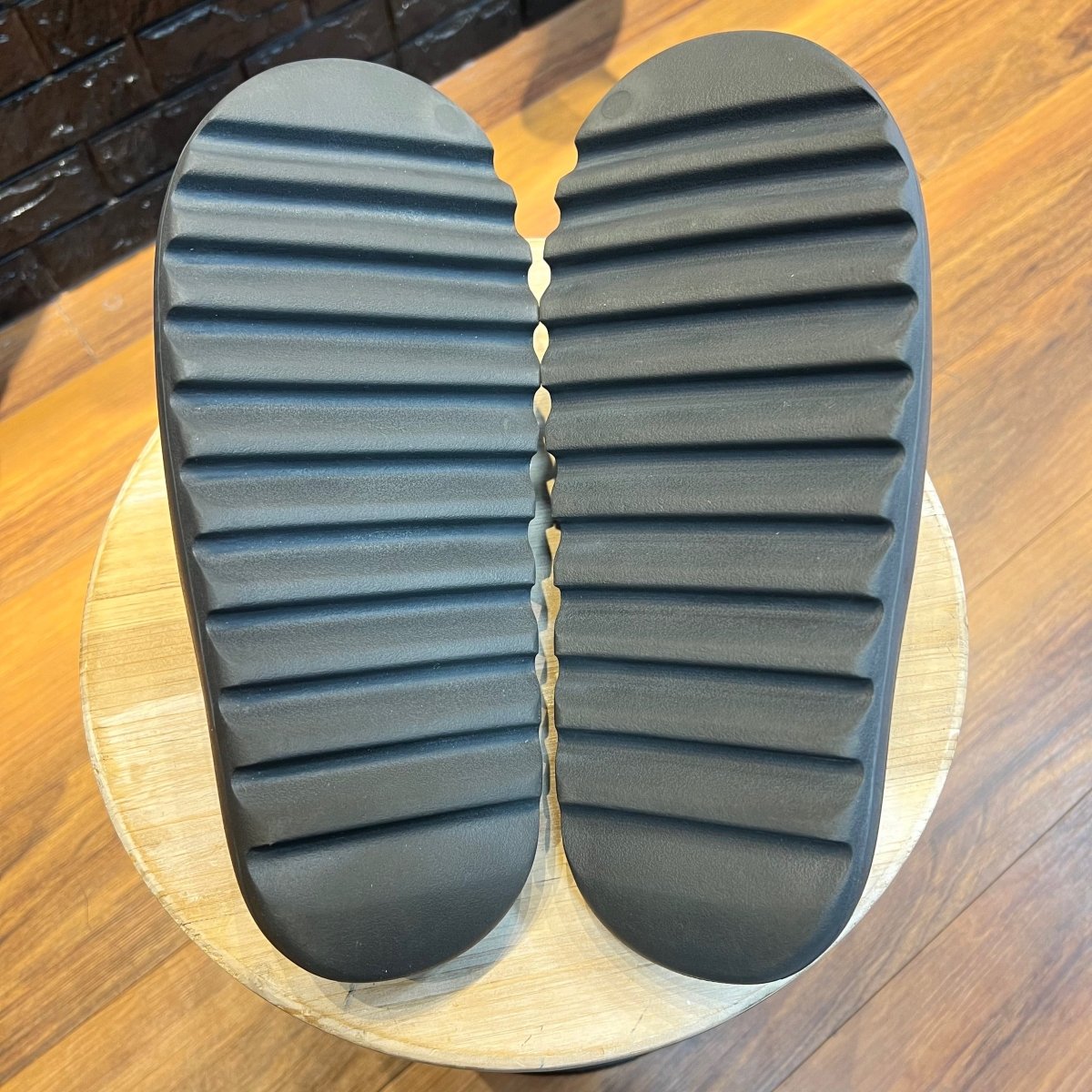 Yeezy Slide Onyx - Gently Enjoyed (Used) Men 14 - Rep Box - Slides - Jawns on Fire Sneakers & Streetwear