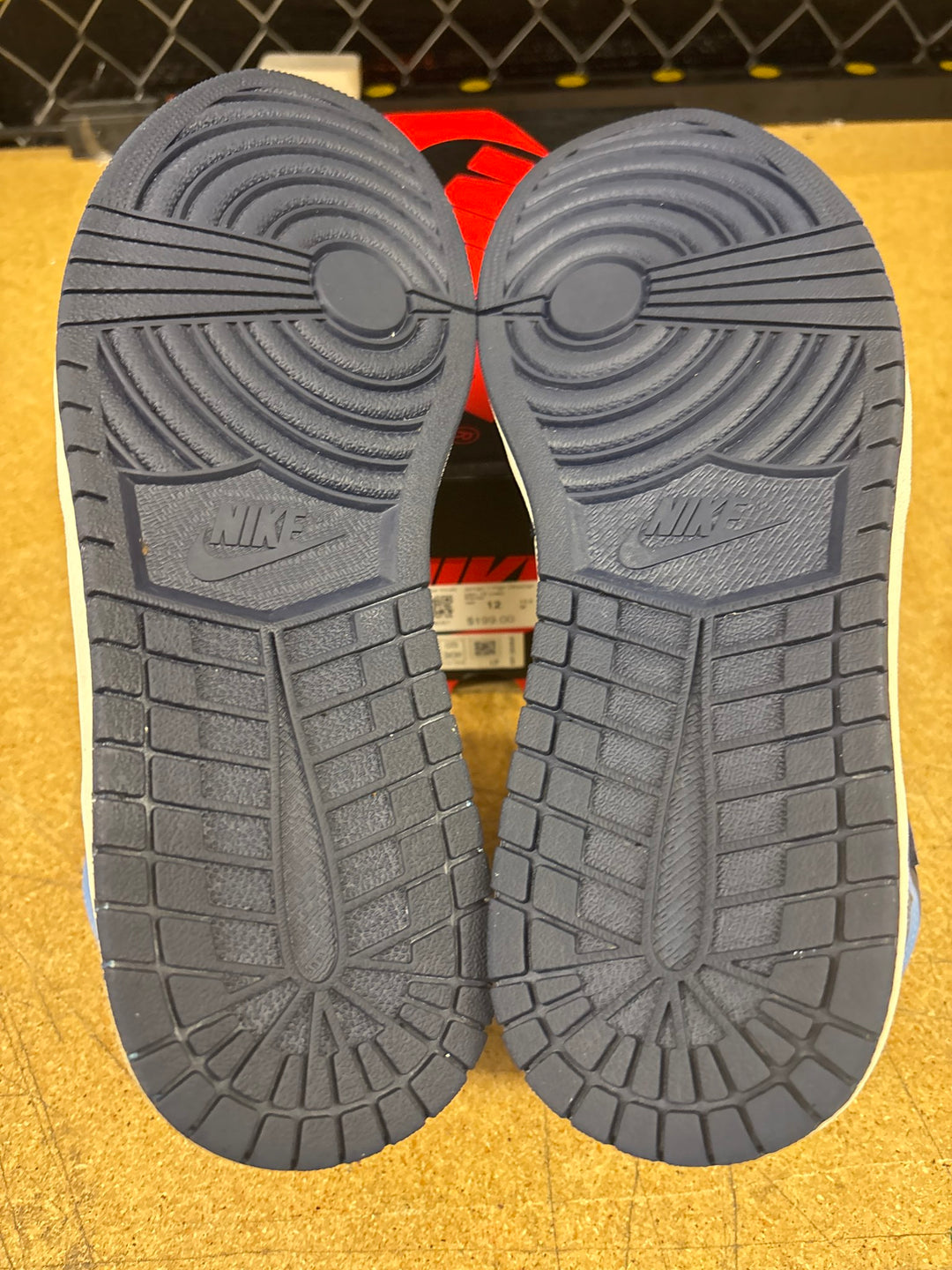 Jordan 1 High Obsidian Men 12 Used
