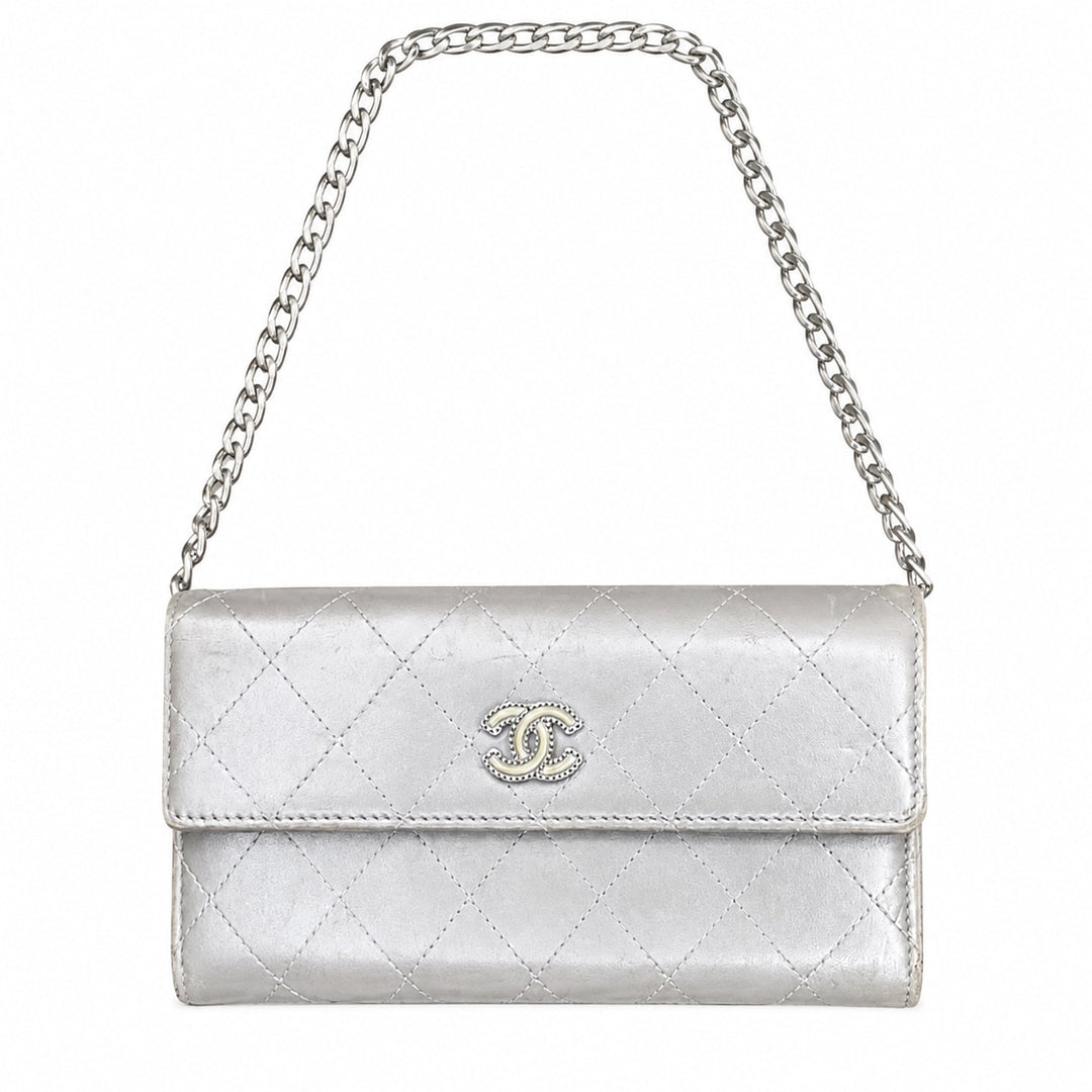 Chanel metallic-silver diamond-quilted Wallet on Chain