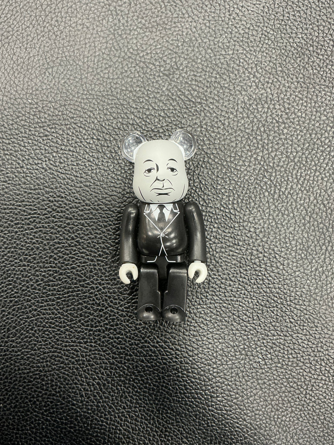 Bearbrick Series 43 Alfred Hitchcock100%