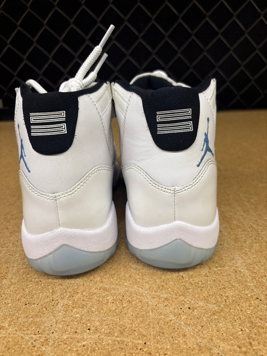 Jordan 11 Retro Legend Blue (2024) (Men 9) Used - No Box