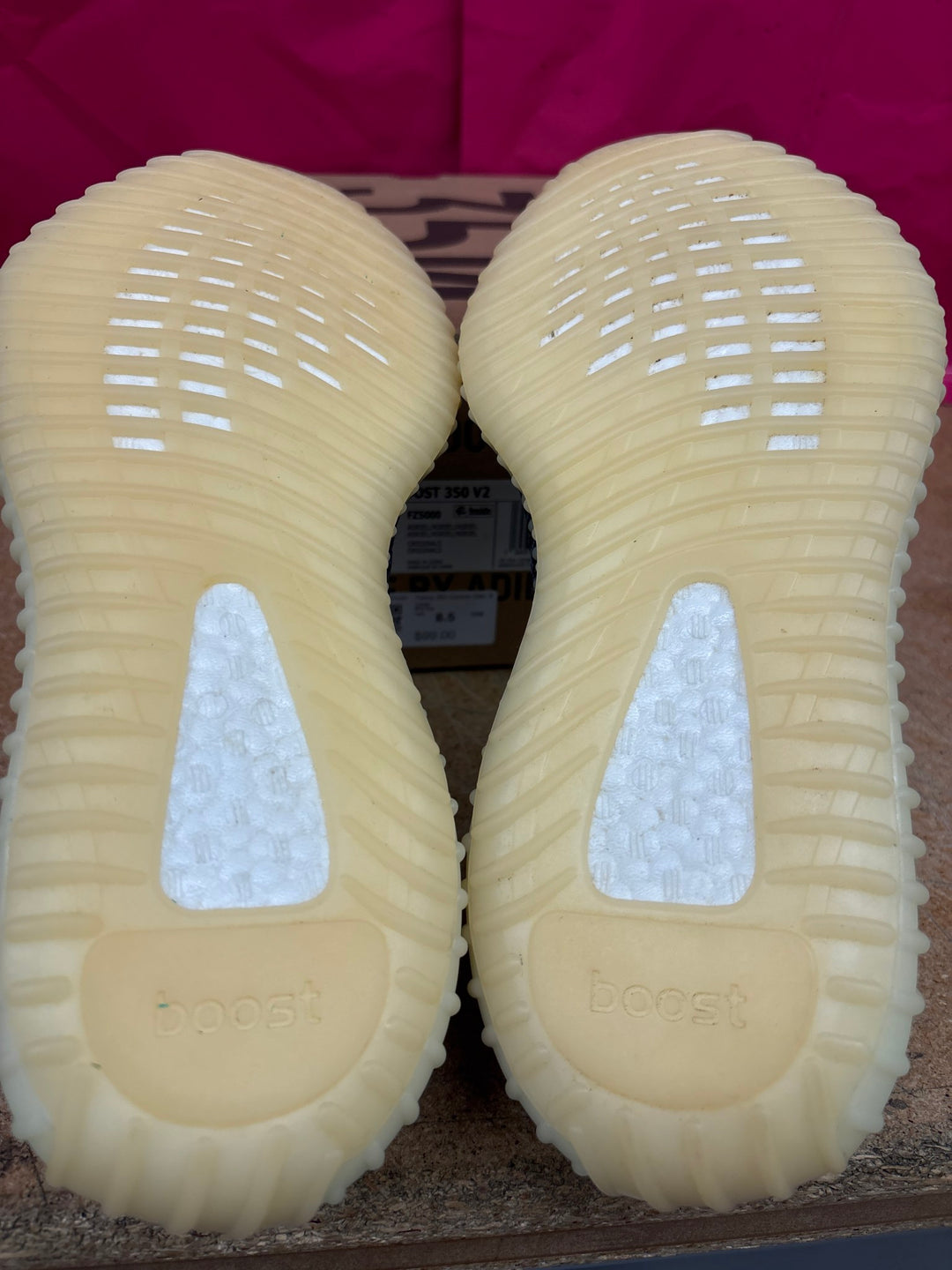 Yeezy 350 Carbon Men 8 Used