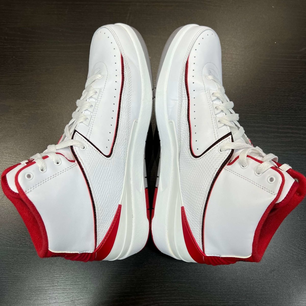 Jordan 2 Retro White Red (2014) - Gently Enjoyed (Used) Men 10.5 - No Box - High Sneaker - Jawns on Fire Sneakers & Streetwear