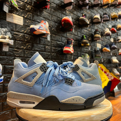 Jordan 4 Retro University Blue - Gently Enjoyed (Used) Men 8.5 - Discolored - Mid Sneaker - Jawns on Fire Sneakers & Streetwear