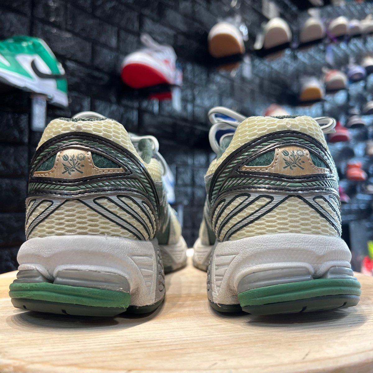 Aimé Leon Dore x 860v2 'Green' - Gently Enjoyed (Used) Men 11.5 - Low Sneaker - New Balance - Jawns on Fire - sneakers